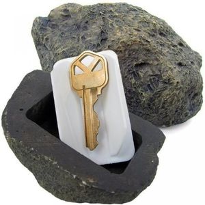JMK NWT Hide A Key Rock